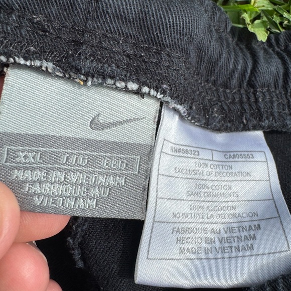 Vintage 2002 Nike Swim shorts - Picture 3 of 4